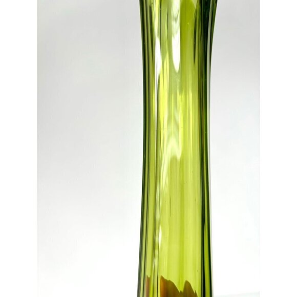 MCM LE Smith Dominion Green Glass Swung Stretch Vase - Picture 6 of 10
